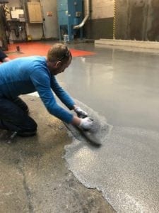 laying the polyurethane floor screed