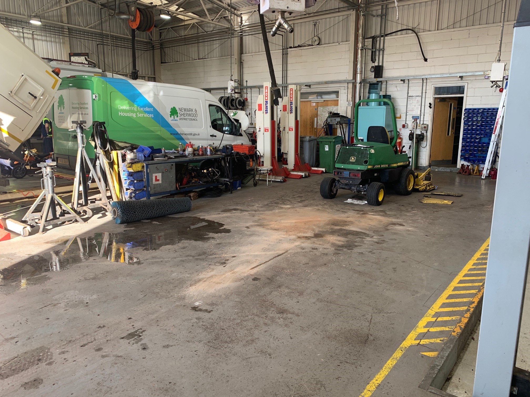 vehicle workshop flooring